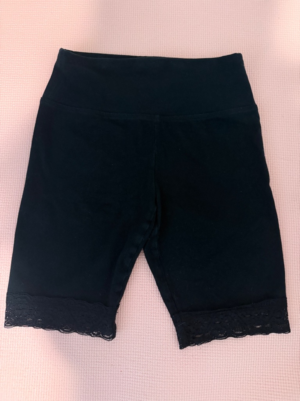 Colsie Black Lace Hem Bike Shorts